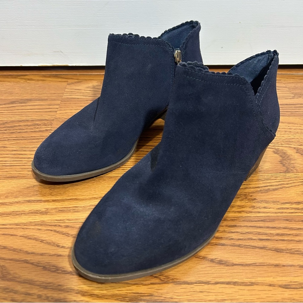 Women's Navy Scalloped Edge Ankle Boots